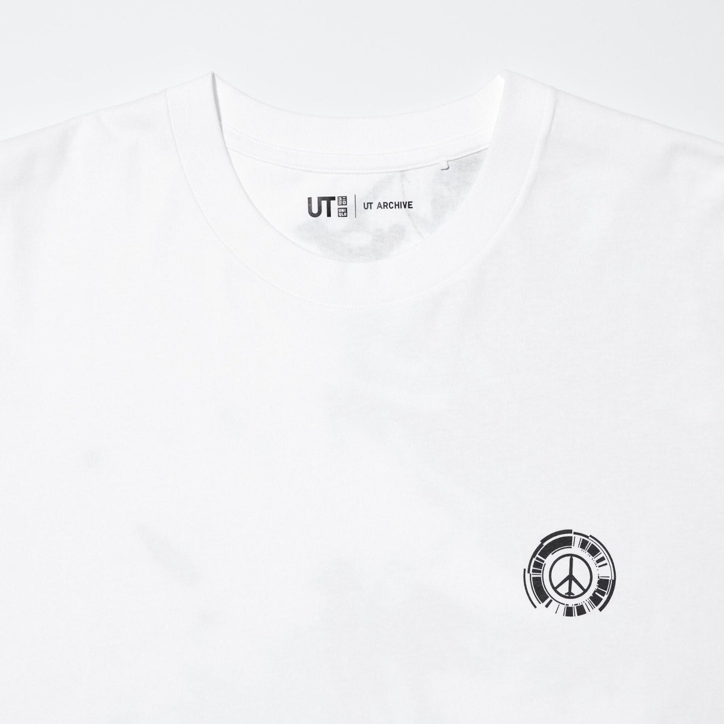 bargain price UNIQLO METAL GEAR SOLID  ARCHIVE GRAPHIC UT T-SHIRT in Hand acs