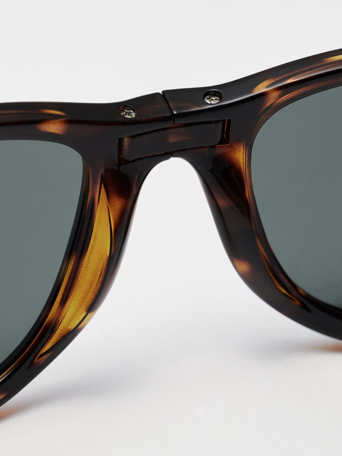 Bargain Price【2 types】UNIQLO Wellington sunglasses NEW JPN summer gift UNISEX