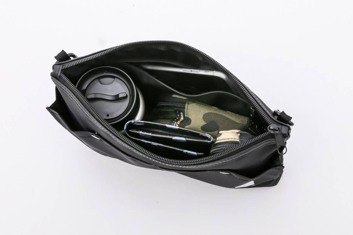 BAPE A Bathing Ape Bag-in-bag Shoulder Bag Sacoche 2017 AW Magazine Free Gift