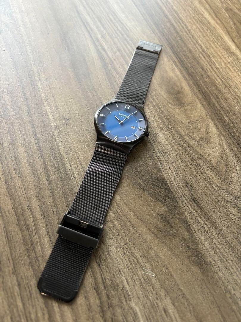 Bering Solar Watch Classic 14440-227 Mens Watch Black Blue 40 mm　japan