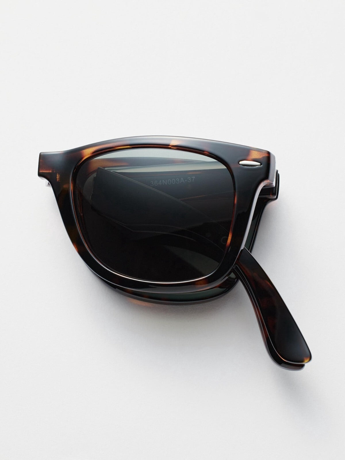 Bargain Price【2 types】UNIQLO Wellington sunglasses NEW JPN summer gift UNISEX