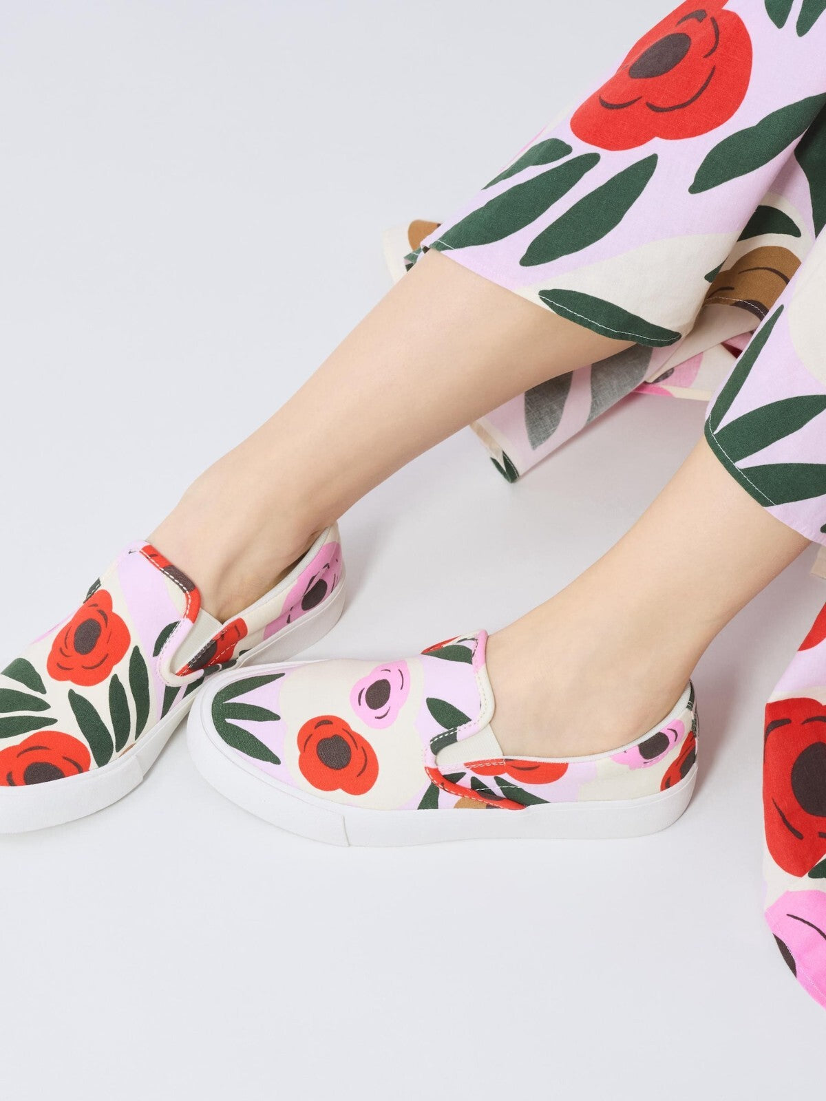 Bargain Price UNIQLO  Marimekko Women's Canvas Slip-On Shoes Cotton New