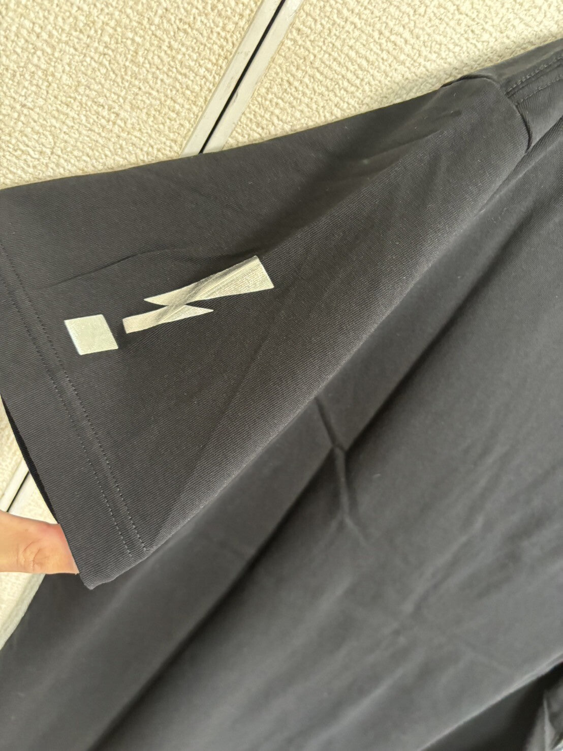 bargain price  UNIQLO METAL GEAR SOLID ARCHIVE GRAPHIC UT T-SHIRT in Hand acs