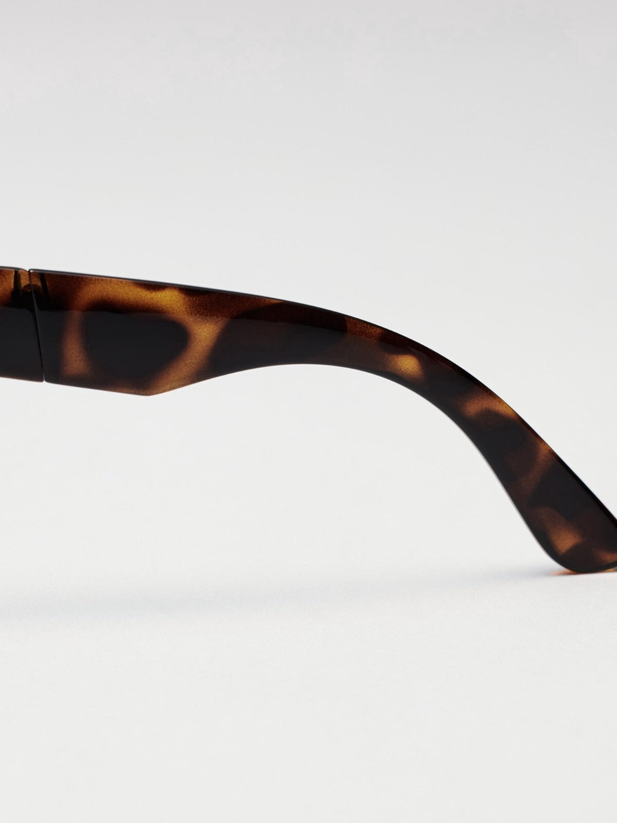 Bargain Price【2 types】UNIQLO Wellington sunglasses NEW JPN summer gift UNISEX