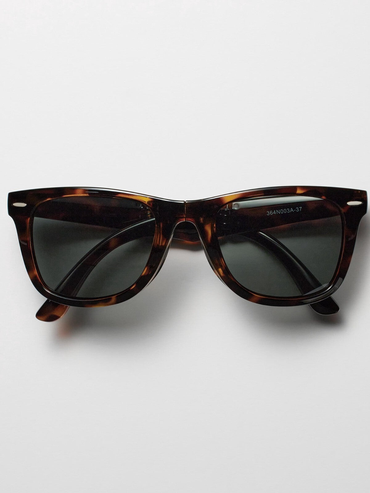 Bargain Price【2 types】UNIQLO Wellington sunglasses NEW JPN summer gift UNISEX
