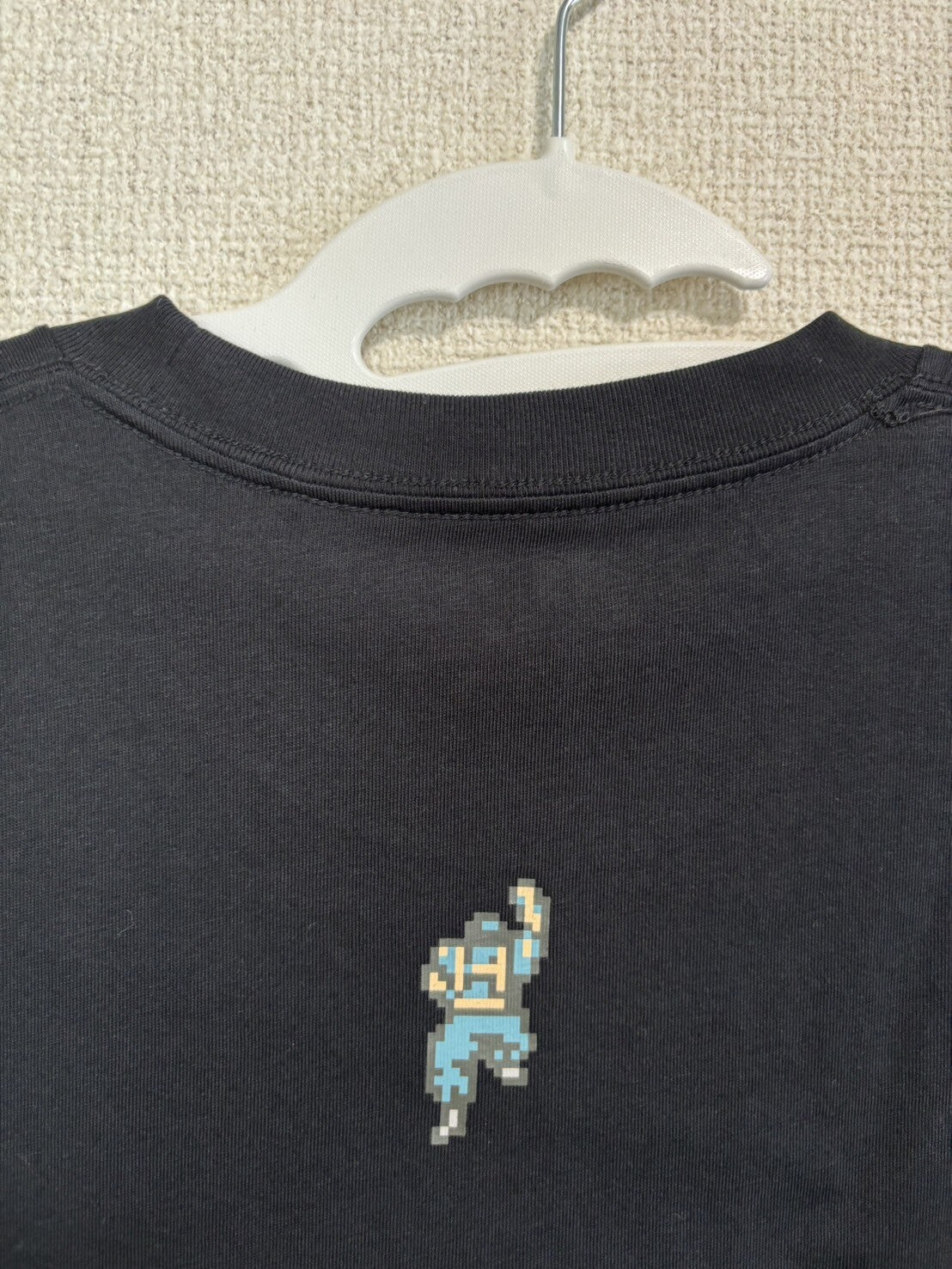 UNIQLO METAL GEAR SOLID ARCHIVE GRAPHIC UT T-SHIRT in Hand Black Bsp